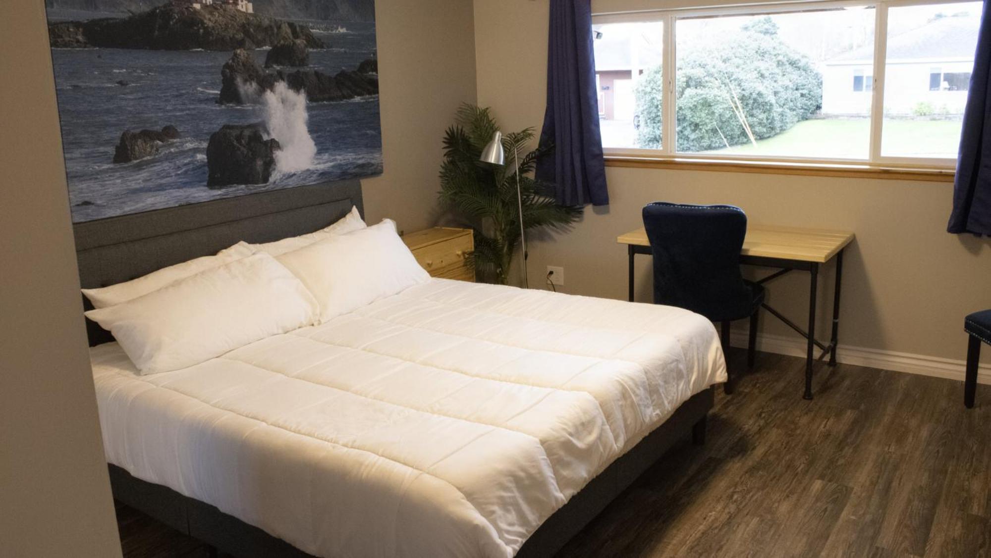 Private Home - Playground, Jumping Mat, Bbq, Darts, Firepit, Gazebo, 4 Smart Tvs, White Cotton Bedding, - The Redwood Cul-De Sac Beach Retreat 크레센트시티 외부 사진