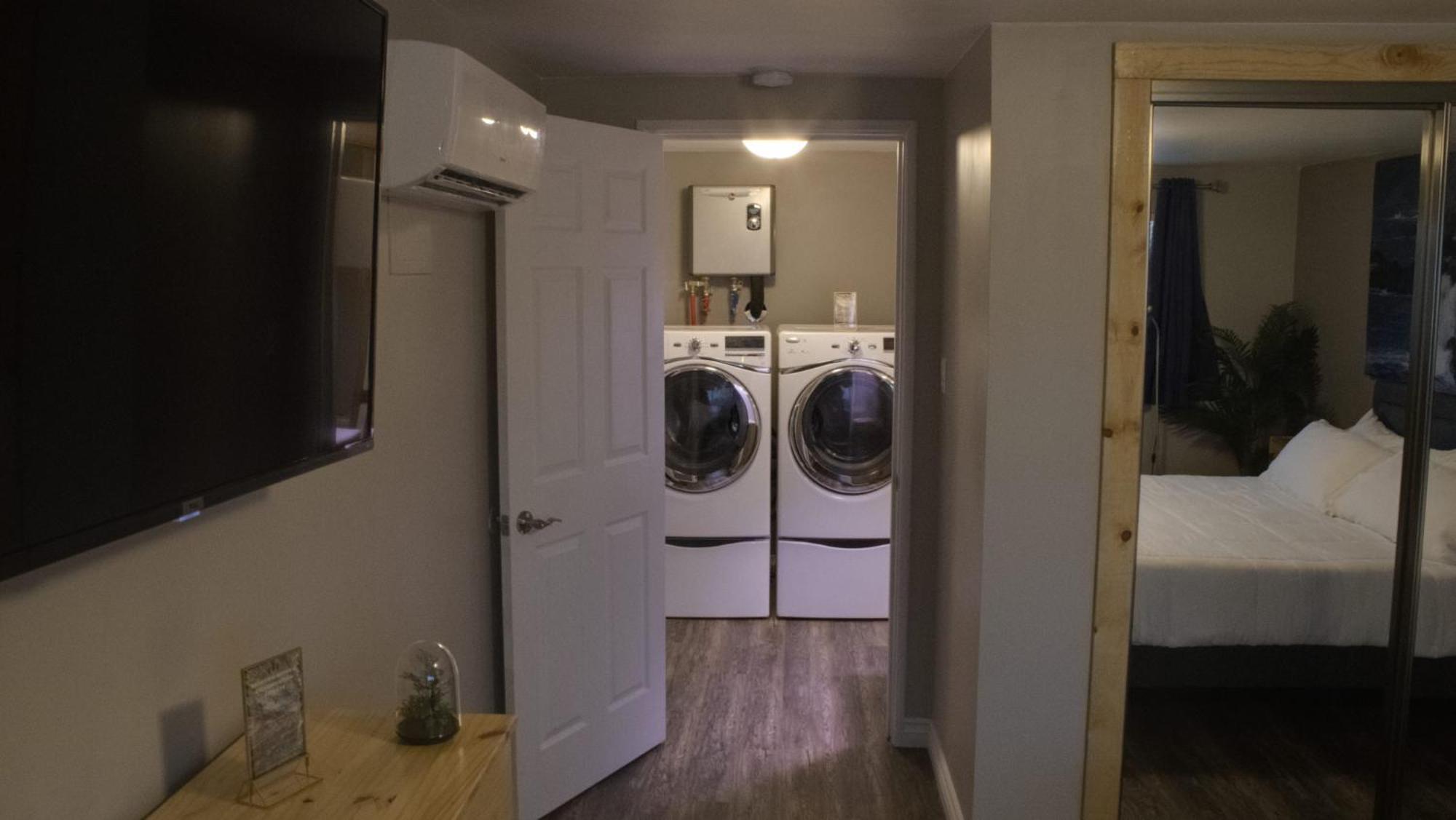 Private Home - Playground, Jumping Mat, Bbq, Darts, Firepit, Gazebo, 4 Smart Tvs, White Cotton Bedding, - The Redwood Cul-De Sac Beach Retreat 크레센트시티 외부 사진