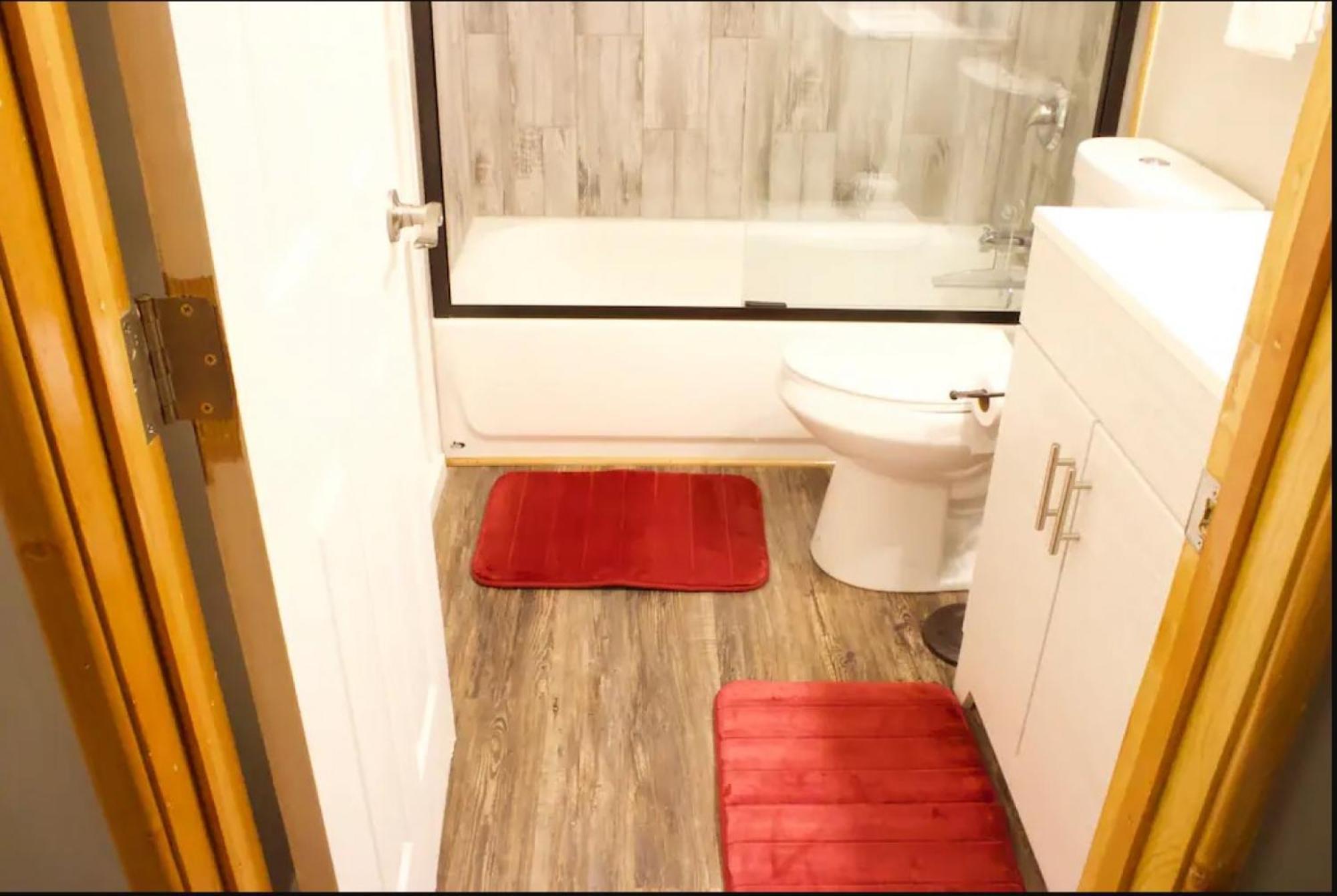 Private Home - Playground, Jumping Mat, Bbq, Darts, Firepit, Gazebo, 4 Smart Tvs, White Cotton Bedding, - The Redwood Cul-De Sac Beach Retreat 크레센트시티 외부 사진